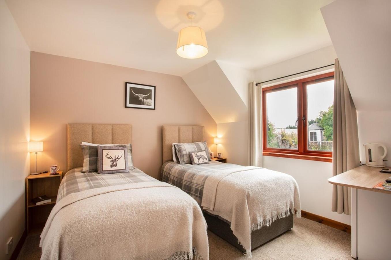 Beechwood Lodge Guesthouse Alness Exteriér fotografie